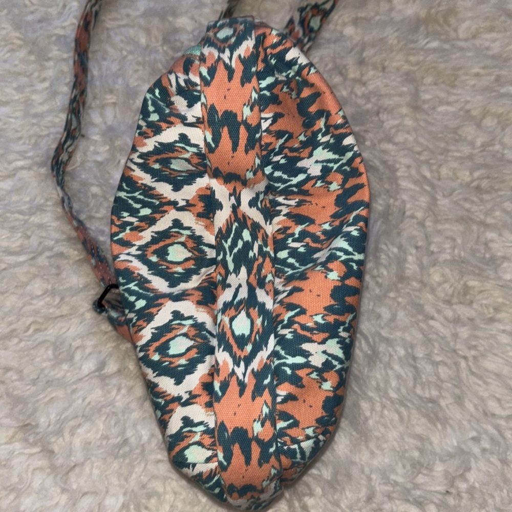 Kavu Sydney Satchel Crossbody Shoulder Bag, 14” x 10” - Picture 7 of 15